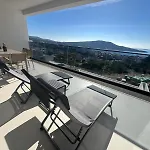 Pearl Seaview Apartment *