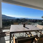 Pearl Seaview Apartment *