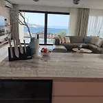 Pearl Seaview