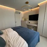 Pearl Seaview Apartment