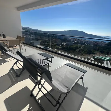 Pearl Seaview Apartment *