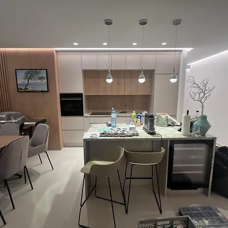 Pearl Seaview Apartment