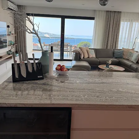 Pearl Seaview