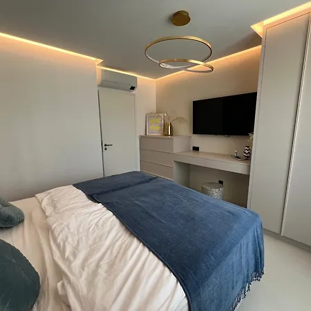 Pearl Seaview Daire