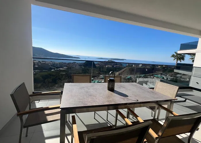 Pearl Seaview Apartamento *