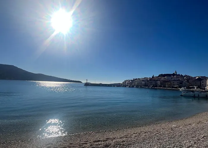 Pearl Seaview Апартаменты Примоштен