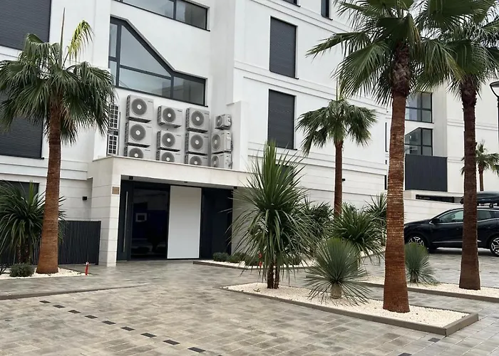 Pearl Seaview Апартаменты *