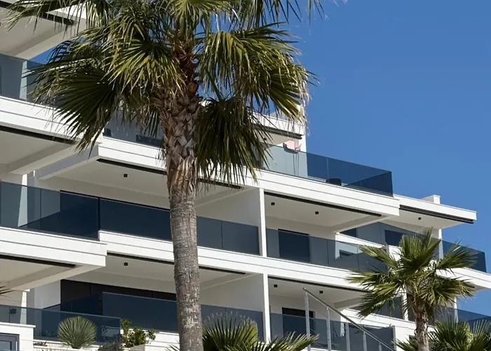 Pearl Seaview Apartamento *